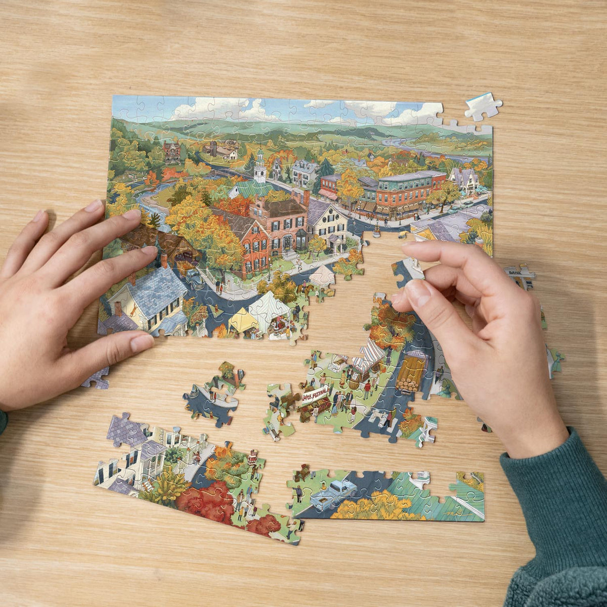 Autumn on the Green | 210 Piece Personal Puzzle